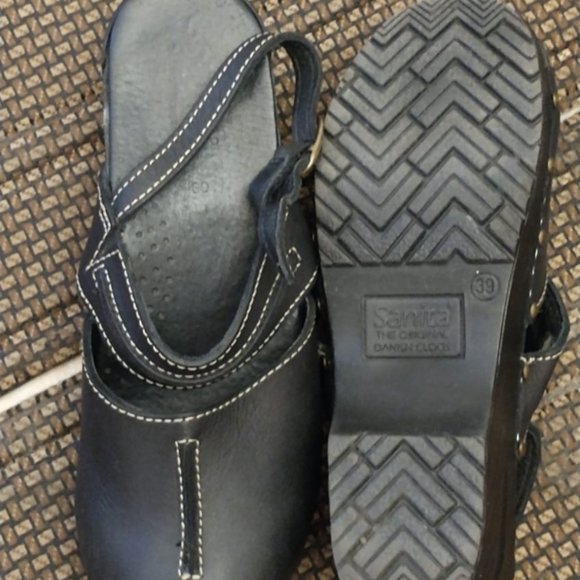 Sanita Black Strap Clogs Size 39 - Picture 3 of 8